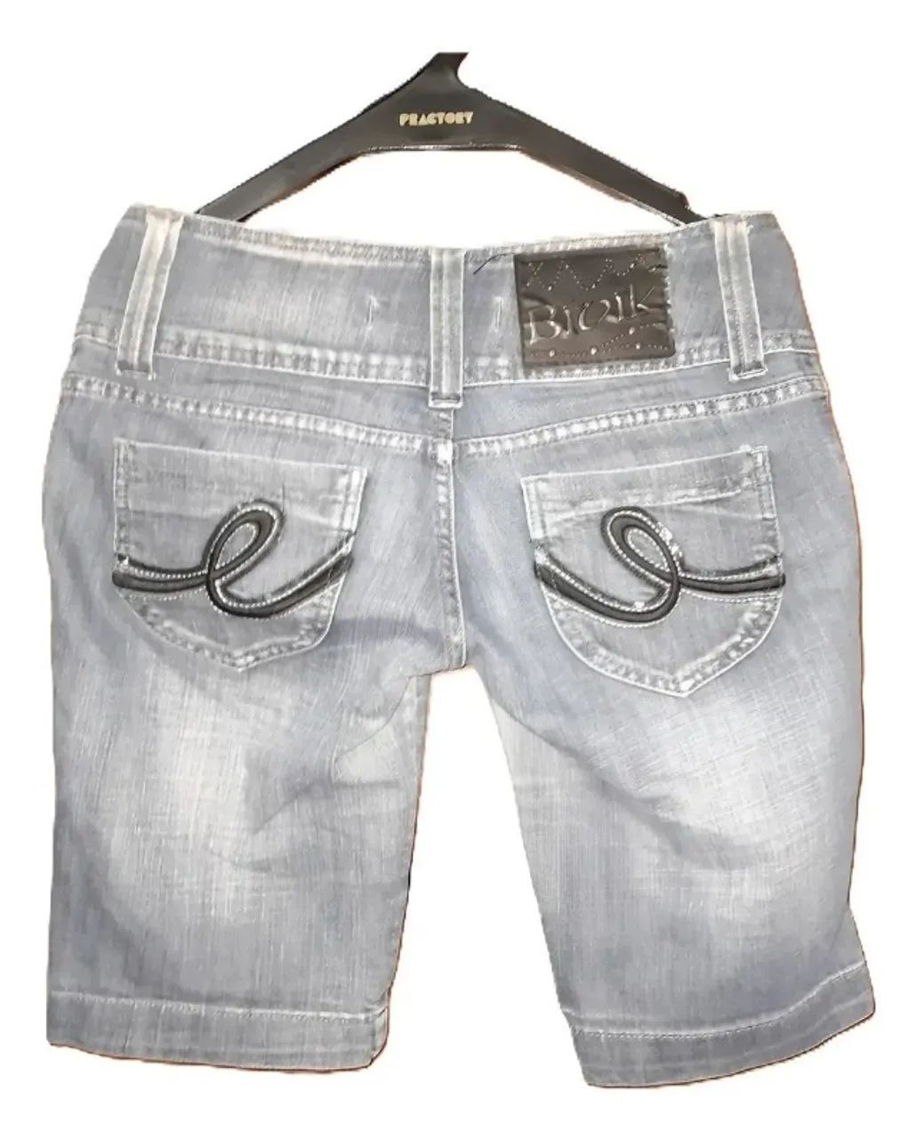 bermuda jeans feminina da marca bivik - Foto 4
