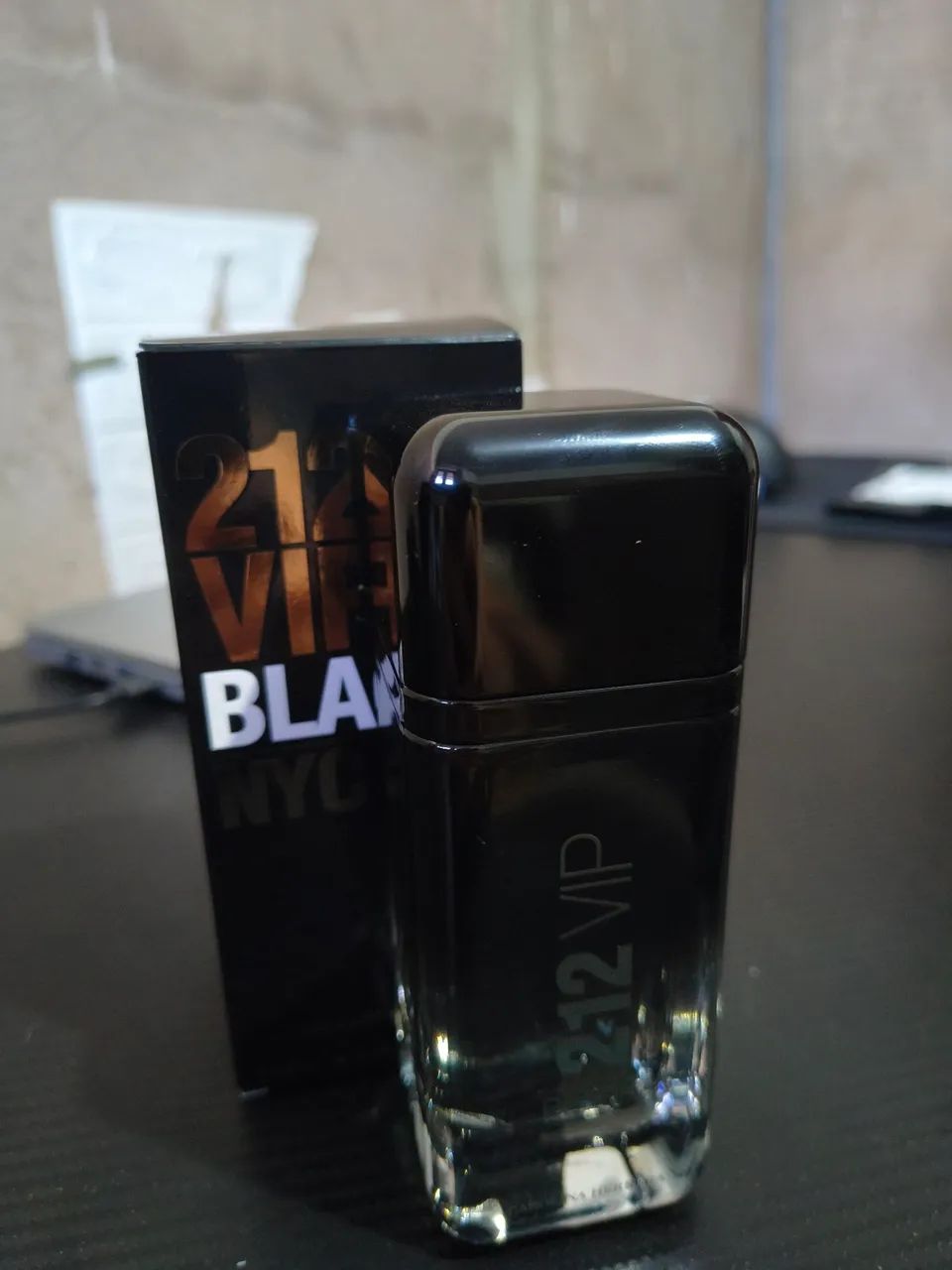 212 Black 