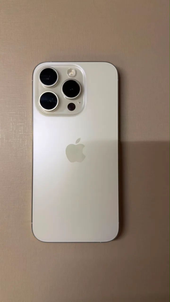 iPhone 15 