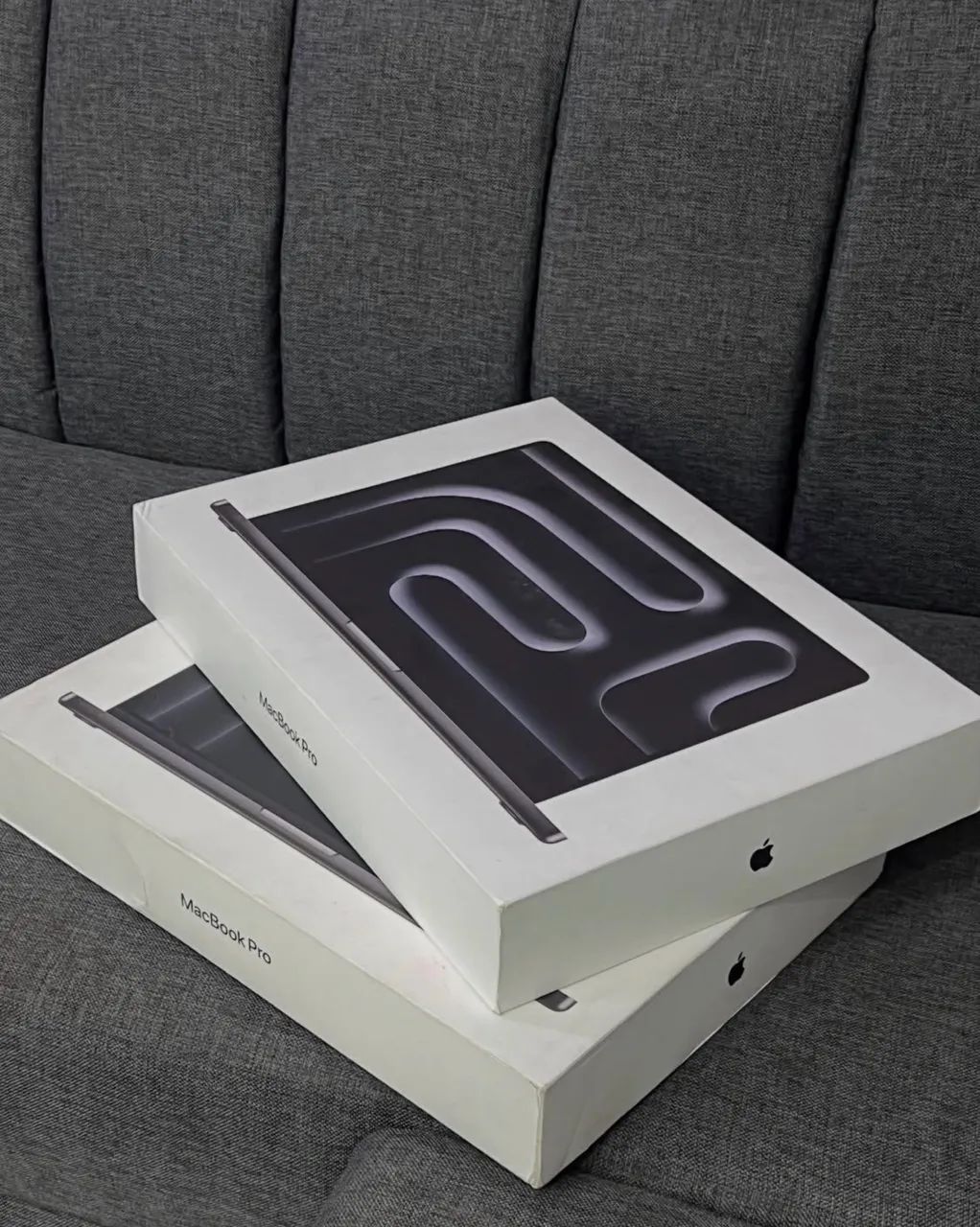 MacBook Pro M5 24GB/ 1TB
