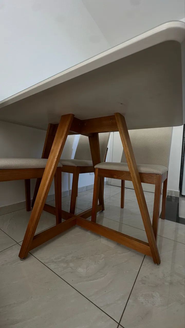 Mesa bege 120x80 - Madeira maciça  - Foto 3