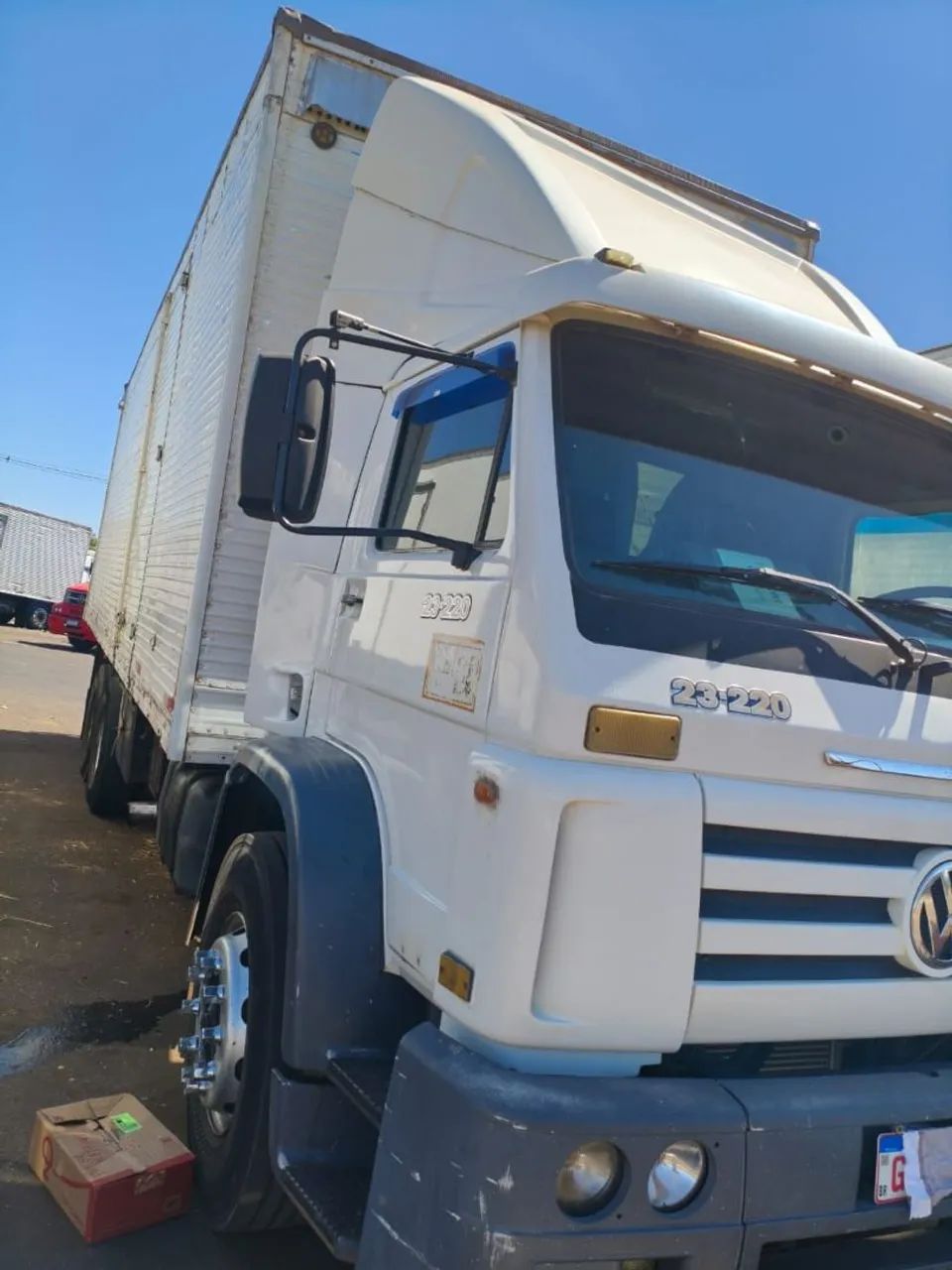 VW 23.220 conservado e trabalhando - Foto 2
