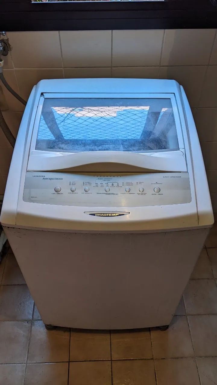 Máquina de lavar Brastemp em perfeito estado e funcionando normalmente sem defeitos