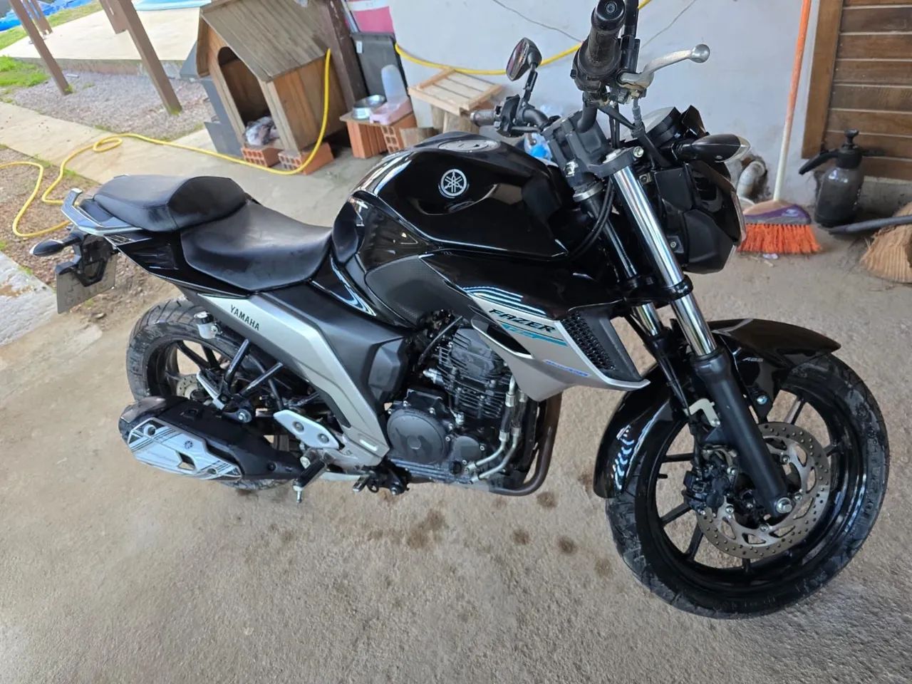Fz25 flex