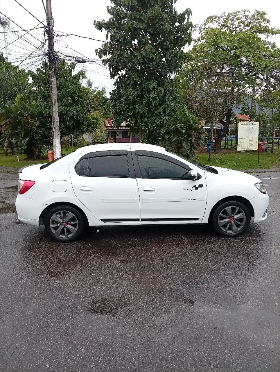 Renault Logan LOGAN Dynamique Hi-Flex 1.6 8V 4p 2014
