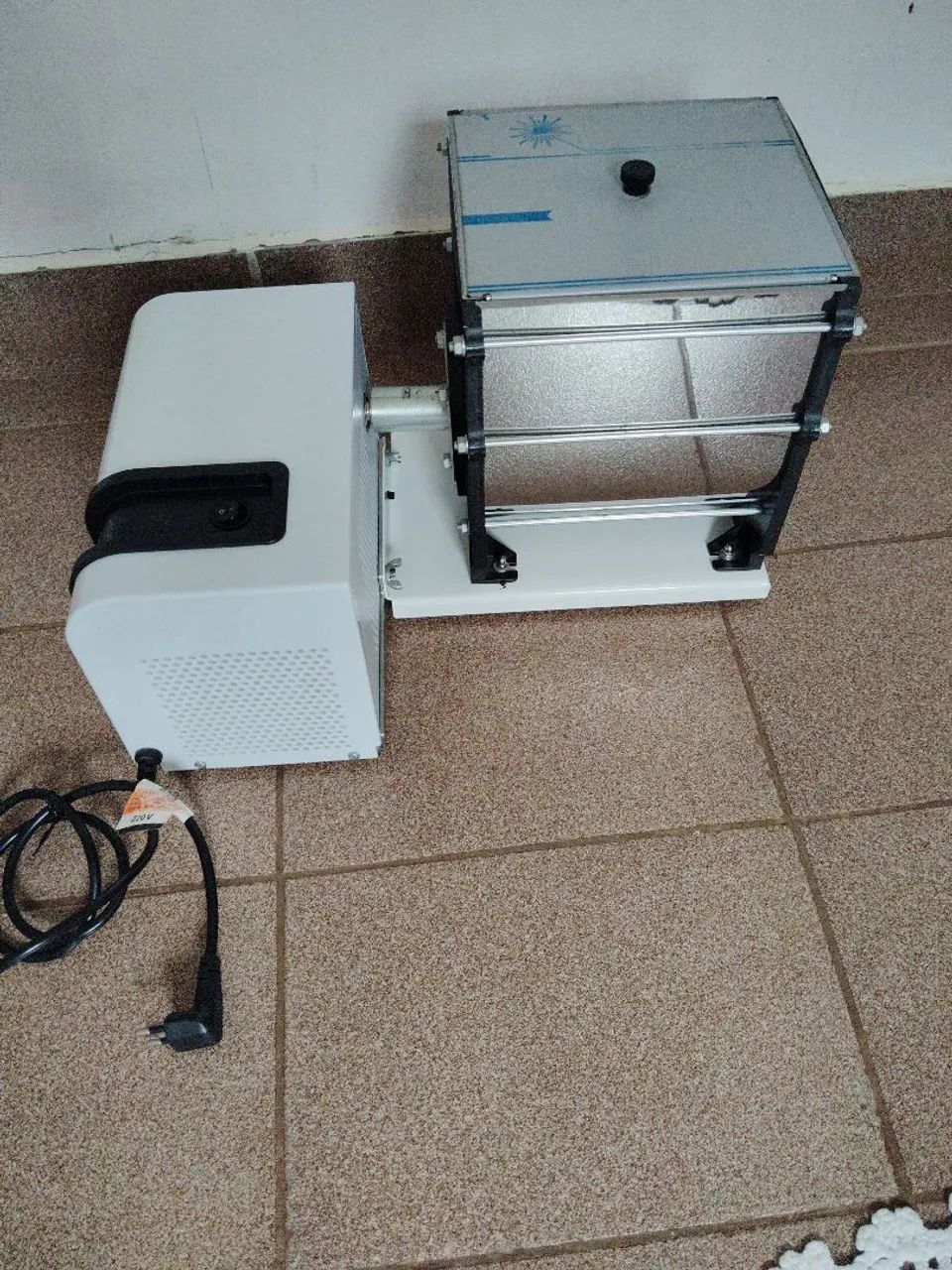 Batedeira masseira profissional 3 kg de massa  - Foto 2