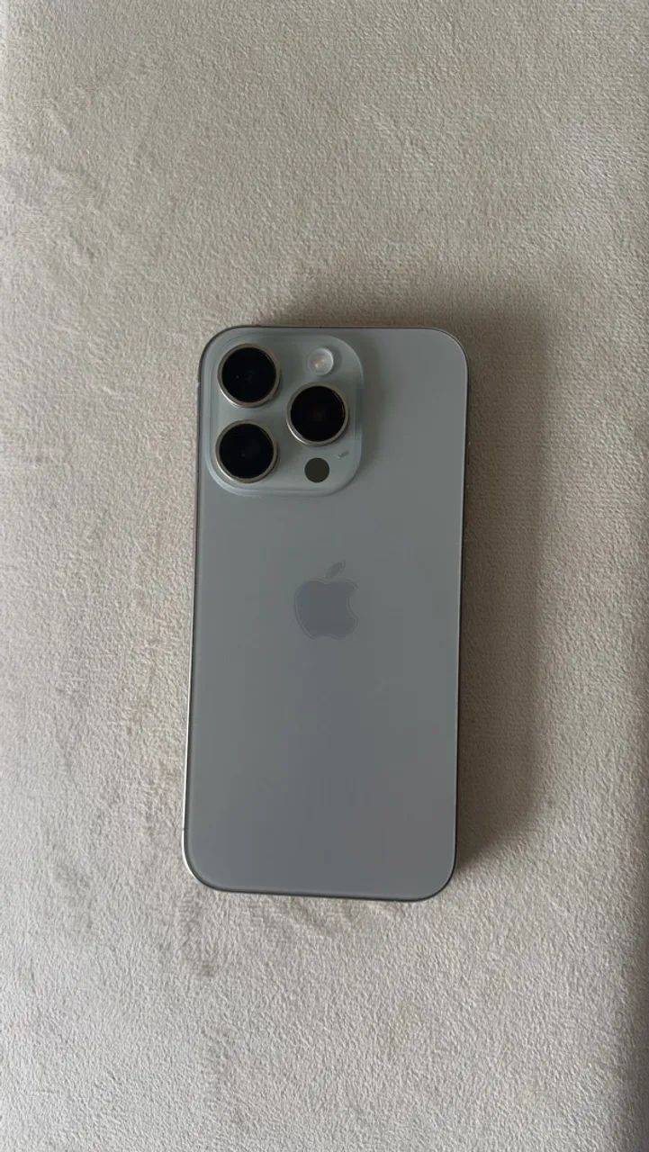 iPhone 15 pro 256GB - Foto 2