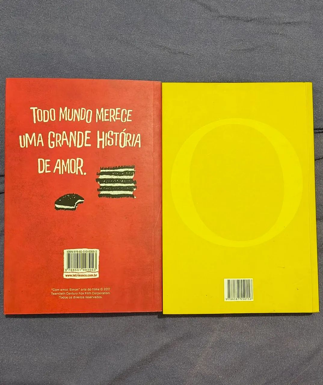 Kit 2 livros: Com Amor Simon e O Apanhador no Campo de Centeio - Foto 2