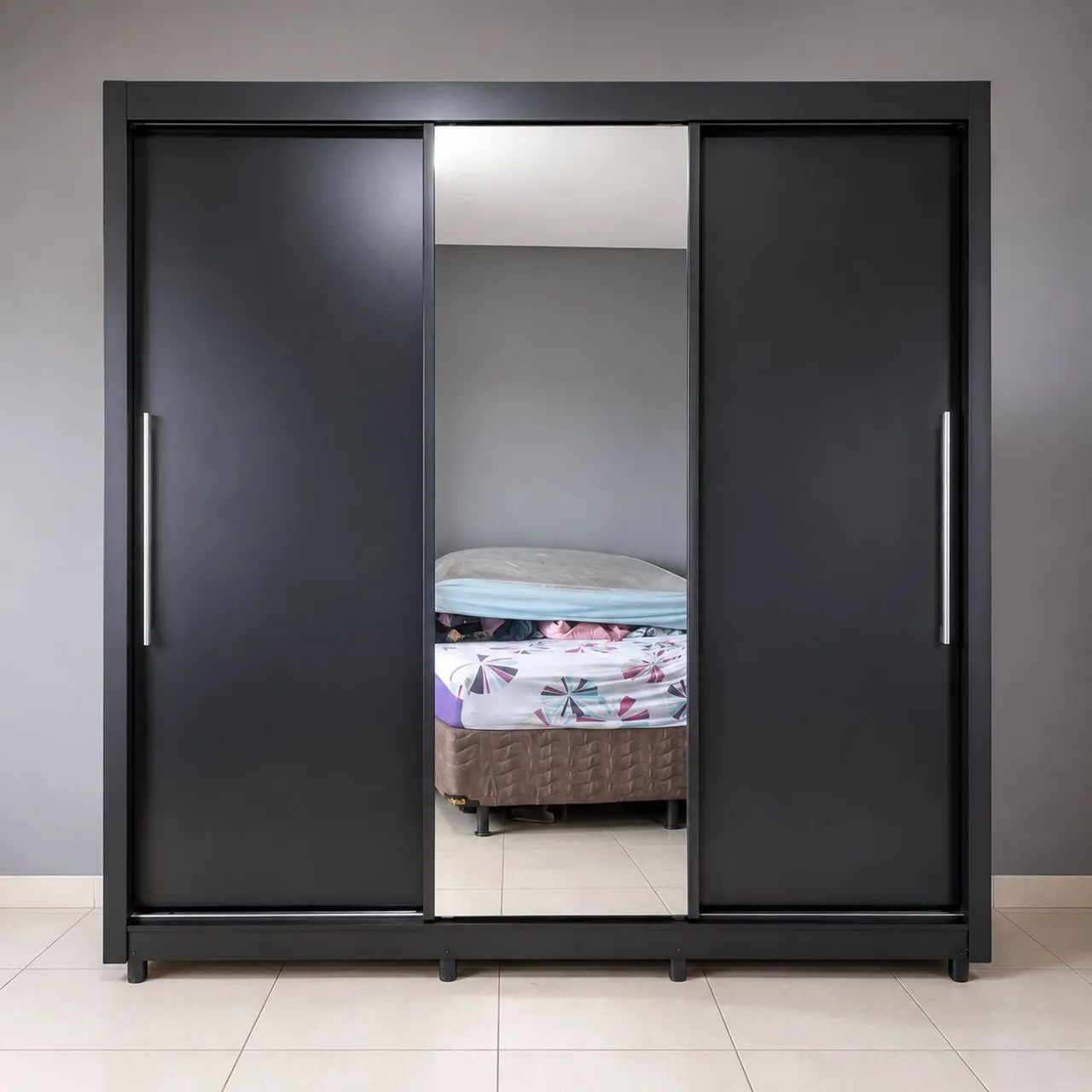 Guarda roupa Preto Royale 