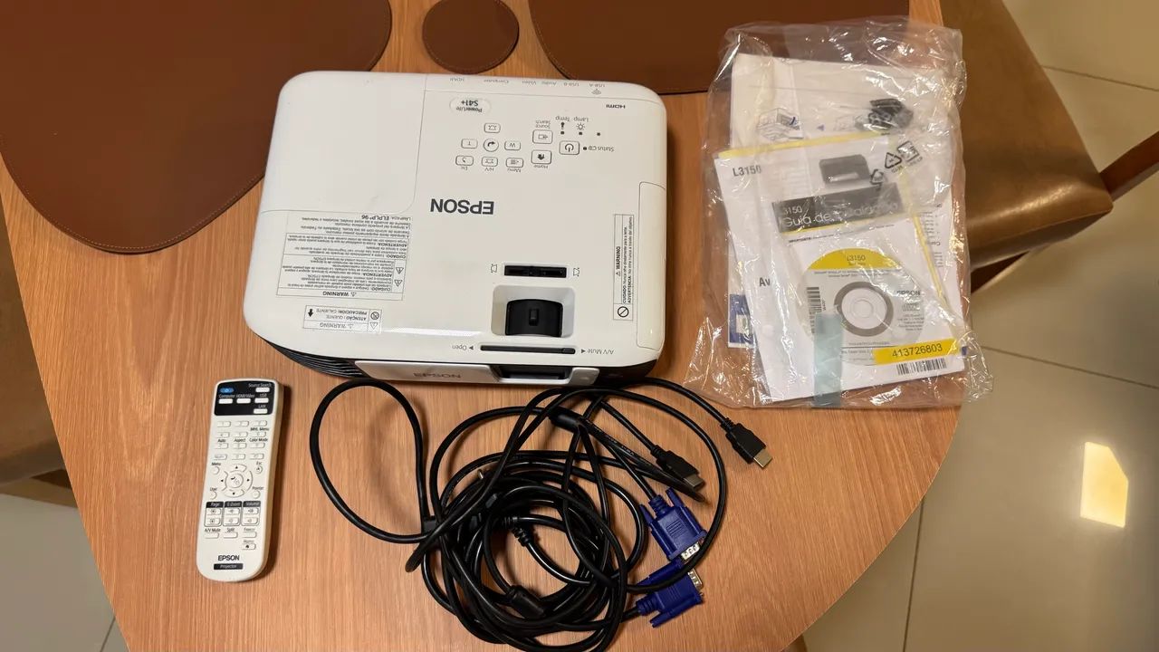 Projetor Epson PowerLite S41 + (H842A) - Foto 2