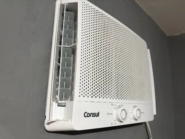 Ar condicionado de janela CONSUL 7500 BTU