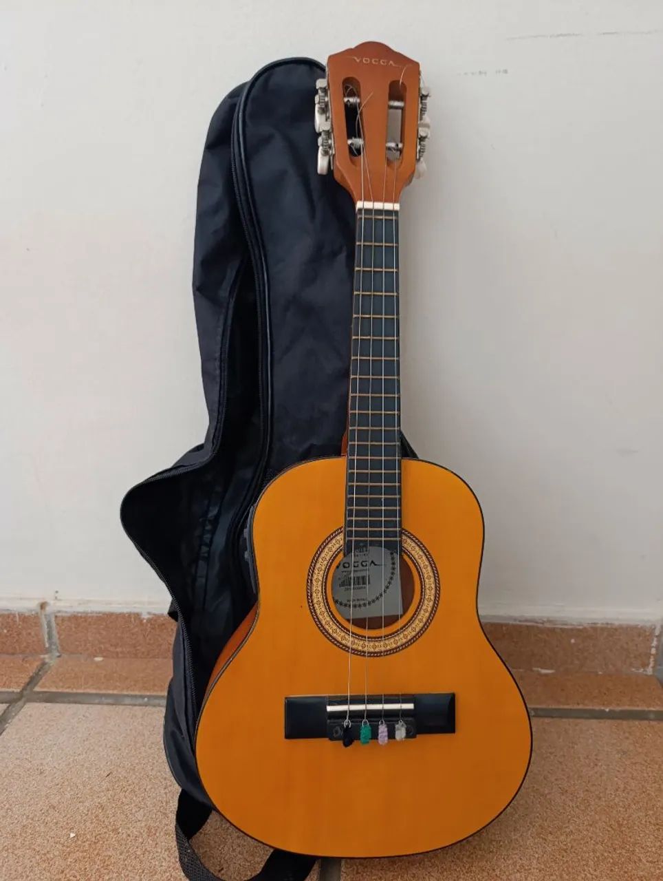 Cavaquinho Elétrico marca VOGGA 