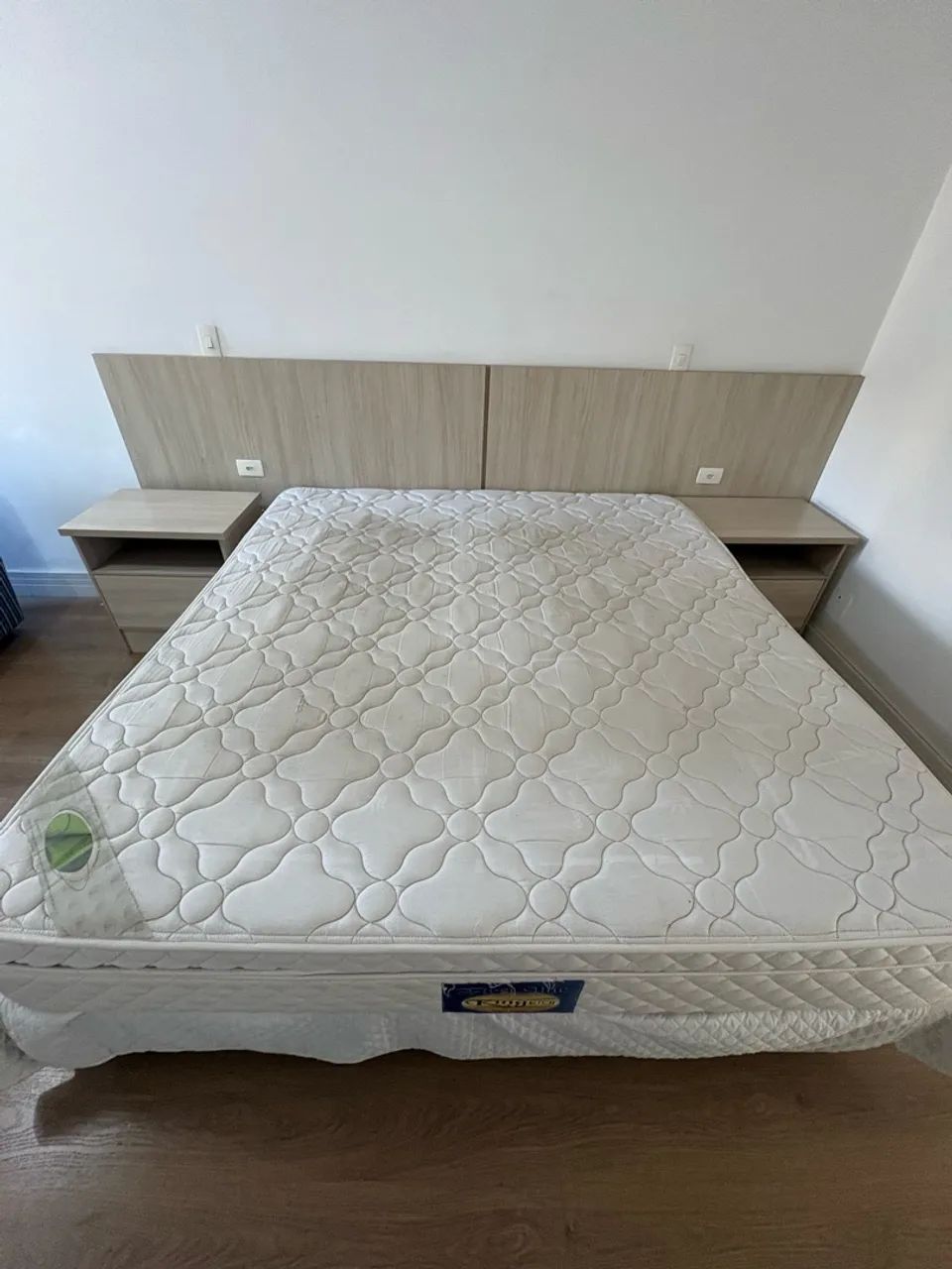 Cama e colchão king