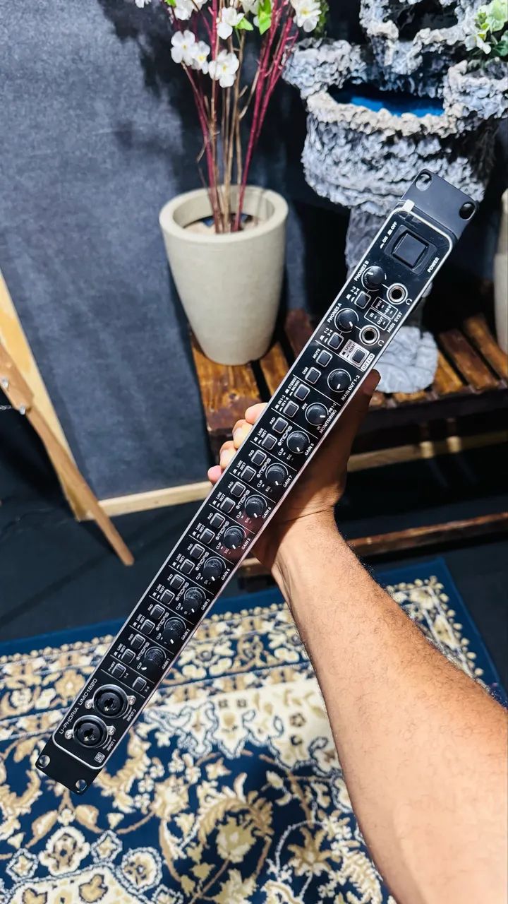 interface de áudio behringer u-phoria umc1820 - Foto 2