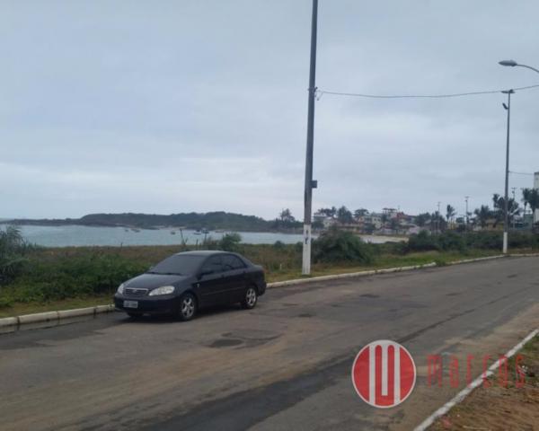 terreno de frente ao mar na enseada azul