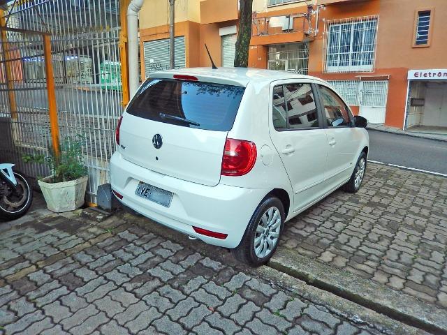 Vw - Volkswagen Fox 1.0 Trend Completo Apenas 40 mil km - Foto 2