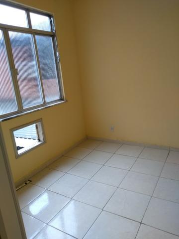 Apartamento 01 quarto com garagem em Brás de Pina - Foto 2