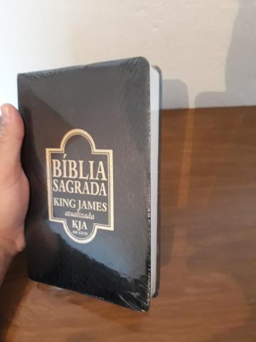 Biblia Sagrada - king James Atualizada (lacrada) - Foto 2