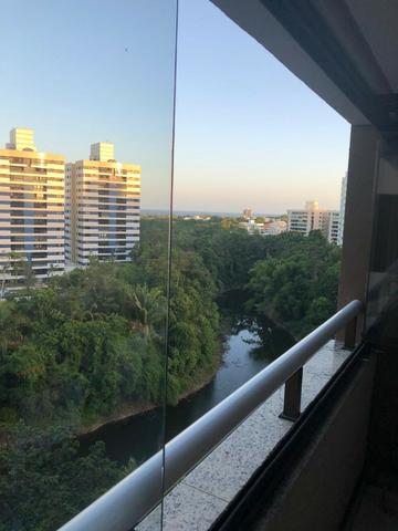 Apartamento Alphaville Cosmopolitan 1 suíte 52m² Nascente Finamente Decorado Vista Lagoa - Foto 2