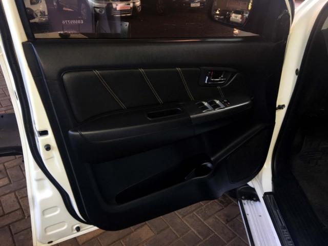 TOYOTA HILUX CD SRV D4-D 4X4 3.0 TDI DIESEL AUT - Foto 8