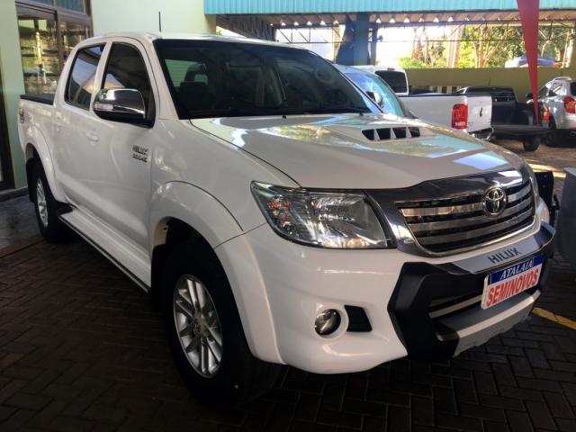 TOYOTA HILUX CD SRV D4-D 4X4 3.0 TDI DIESEL AUT - Foto 2