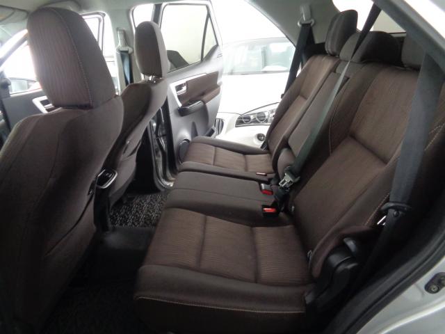 TOYOTA HILUX SW4 2017/2017 2.7 SR 4X2 16V FLEX 4P AUTOMÁTICO 5 lugares - Foto 9