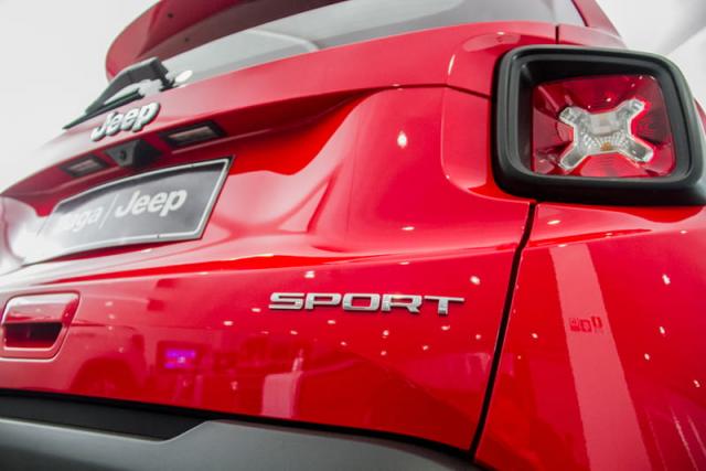 JEEP RENEGADE SPORT 1.8 FLEX AUT - Foto 7