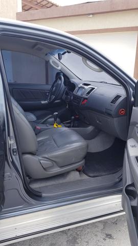 Hilux 2012 SRV 4X4 2.7 Flex - Foto 11