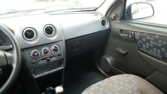 GM/ Prisma Joy 2010 1.4 Flex Prata Metálico Completo 4 Portas Excelente Estado - Foto 11