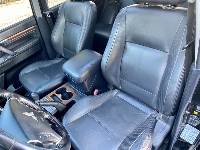 Pajero Full HPE 3.2 diesel ano 2011 4x4 Pneus BF Impecável - Foto 11