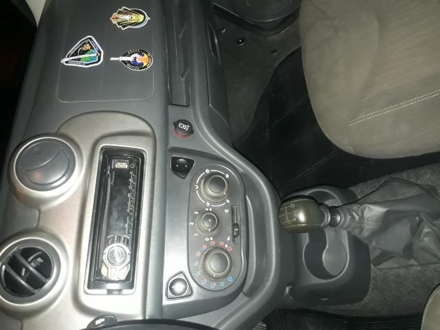 Fiat Uno Celebration 2014 - Foto 18