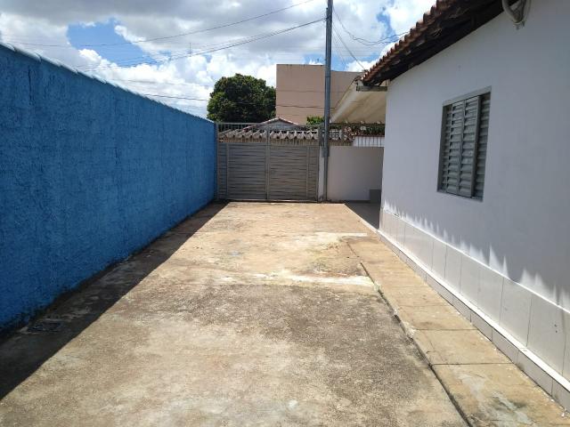 Casa Cidade Jardim com Sala Comercial - Foto 9