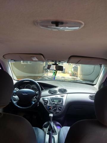 Focus Sedan - Foto 7