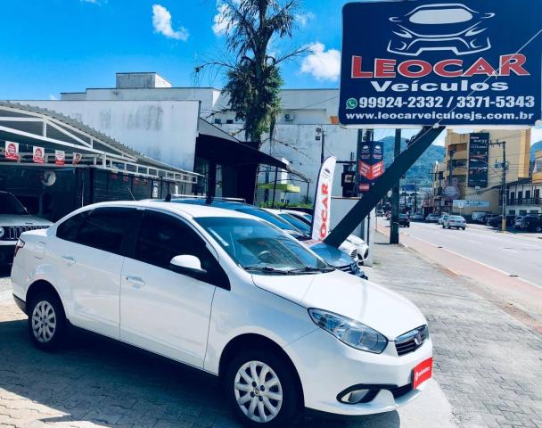 GRAND SIENA 2013/2013 1.4 MPI ATTRACTIVE 8V FLEX 4P MANUAL
