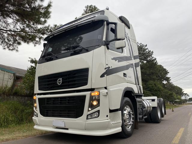 Vendo Volvo Fh 440 ano 2010 Trucado 6x2 Teto Alto manual - Foto 6