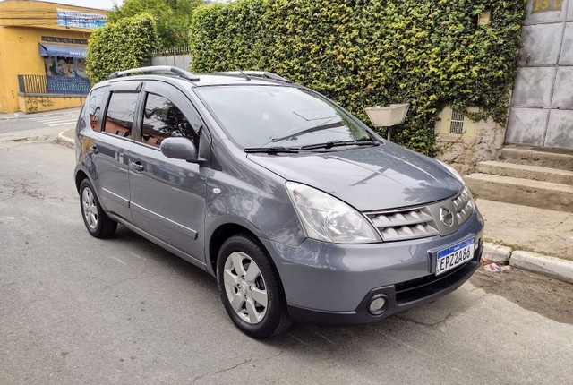 LIVINA SL 1.8 AUT. FLEX 2010