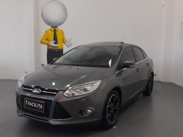 FORD FOCUS TITANIUM AT 2.0 S