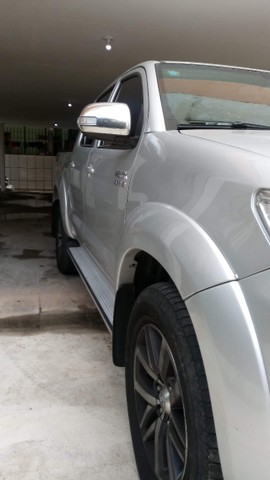 TOYOTA HILUX DIESEL 2013