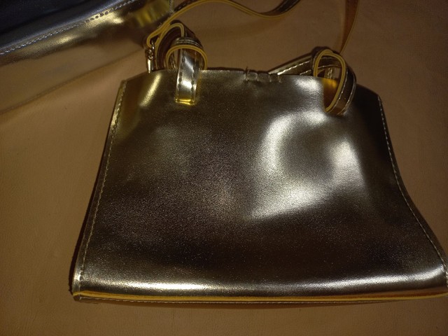  Bolsa Dourada  - Foto 3