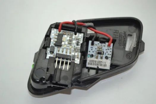 Luz Luminária Cortesia Interna Direita Gm Corvette L0229264 - Foto 3