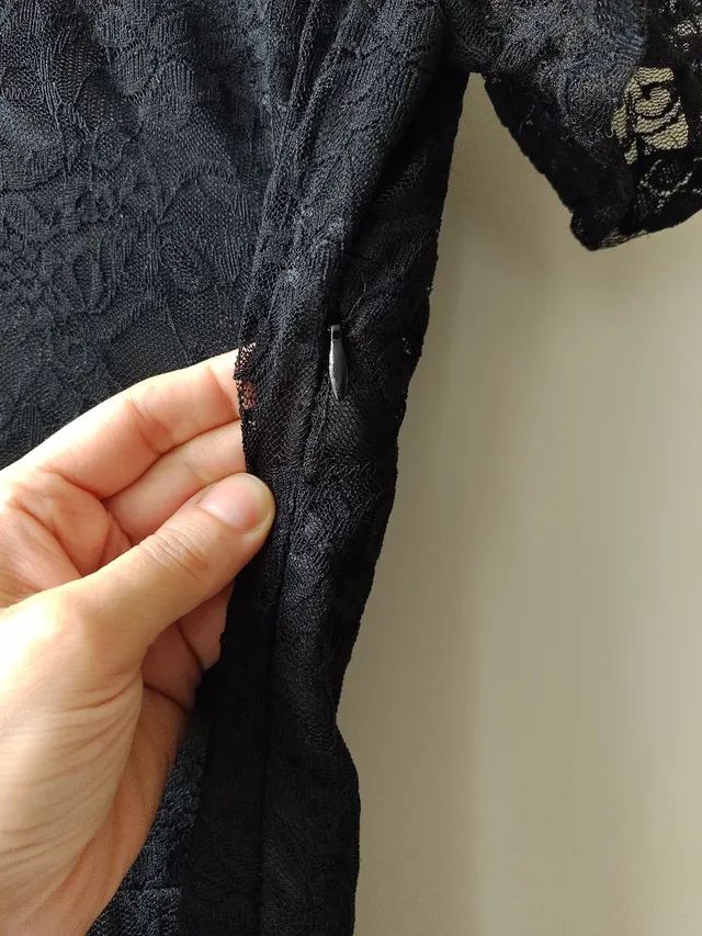 Vestido em renda elástica, modelo midi. - Foto 5