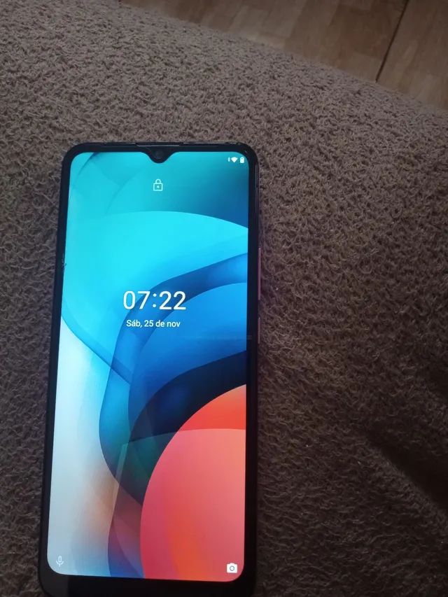 Moto E7 