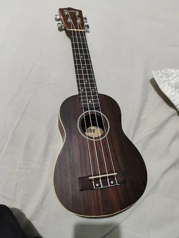 Ukulele on sale soprano olx