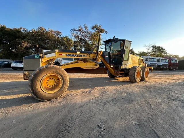 Motoniveladora Momatsu GD 655 2019