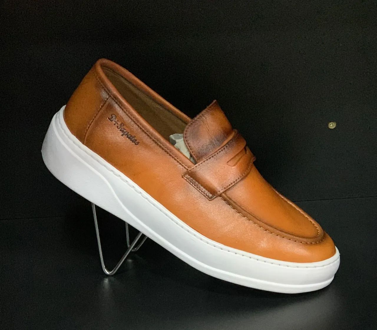 Sapato esporte fino modelo loafer 100% couro legítimo Calçados