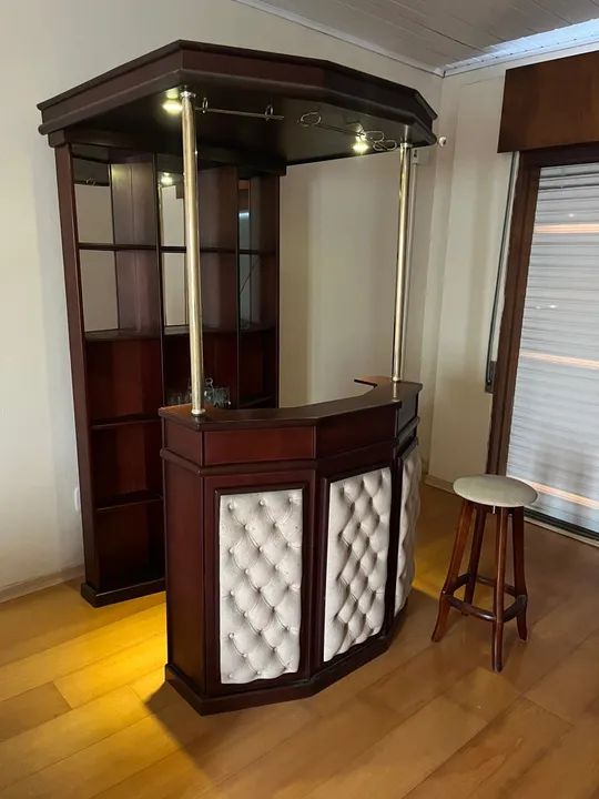Bar de madeira 