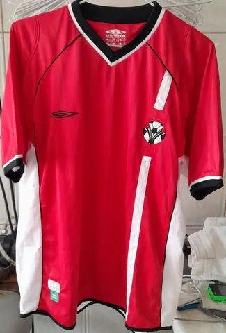 CAMISA SELECAO EMIRADOS ARABES UNIDOS UEA UMBRO 2004 VERMELHA TAM. L NOVA FRETE GRATIS