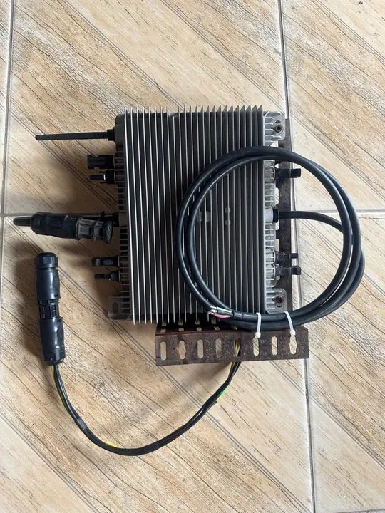 Micro inversor foto voltaico Deye 1600