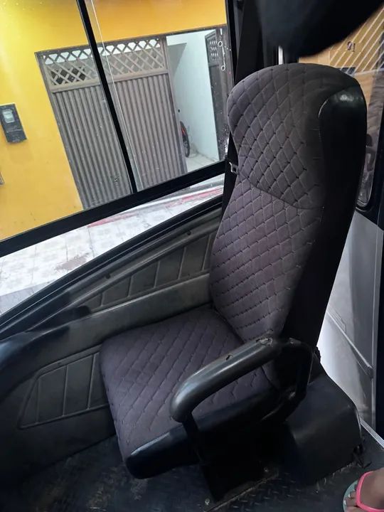 Ônibus em excelente estado ! - Foto 6