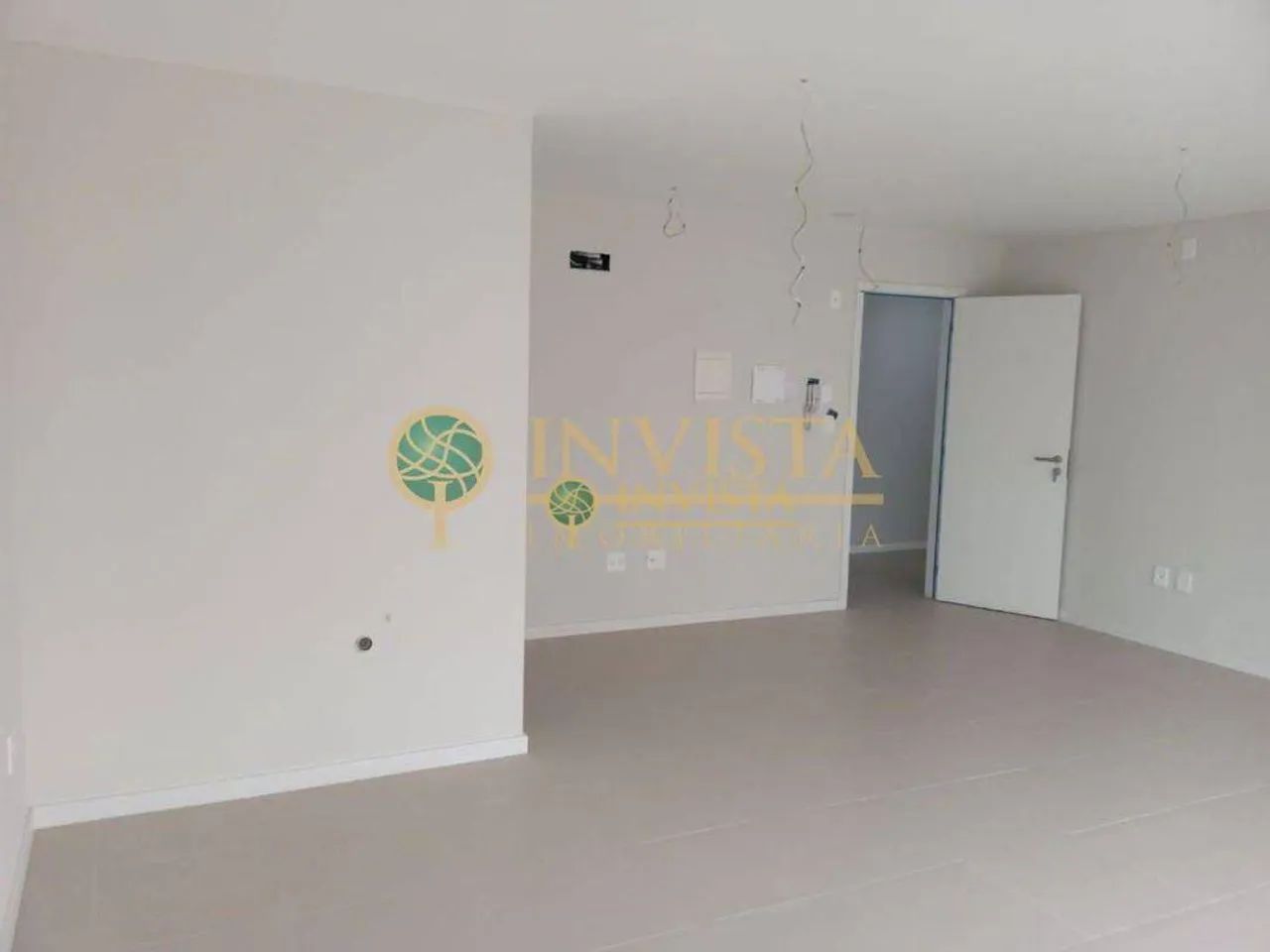 À venda | Sala Comercial com 31,37m² e 1 vaga - Estreito, em Florianópolis. - Foto 3